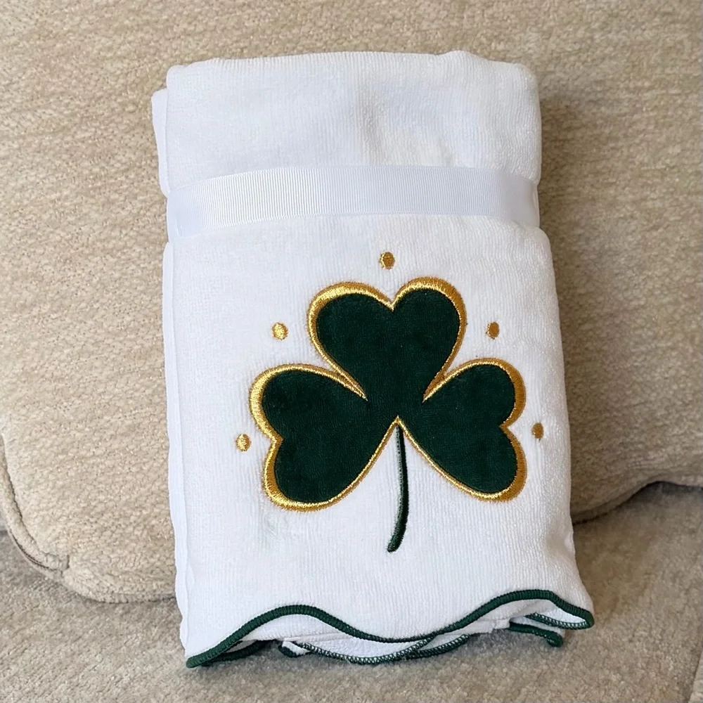 KASSADECOR White Hand Towel with Green and Gold Shamrock